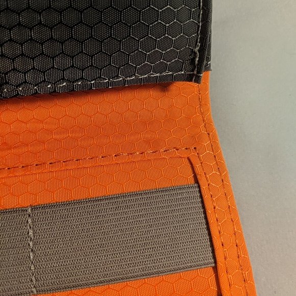 Harley-Davidson Embossed Bar and Shield Tri-fold Organizer Wallet Travel Tech - Picture 6 of 12